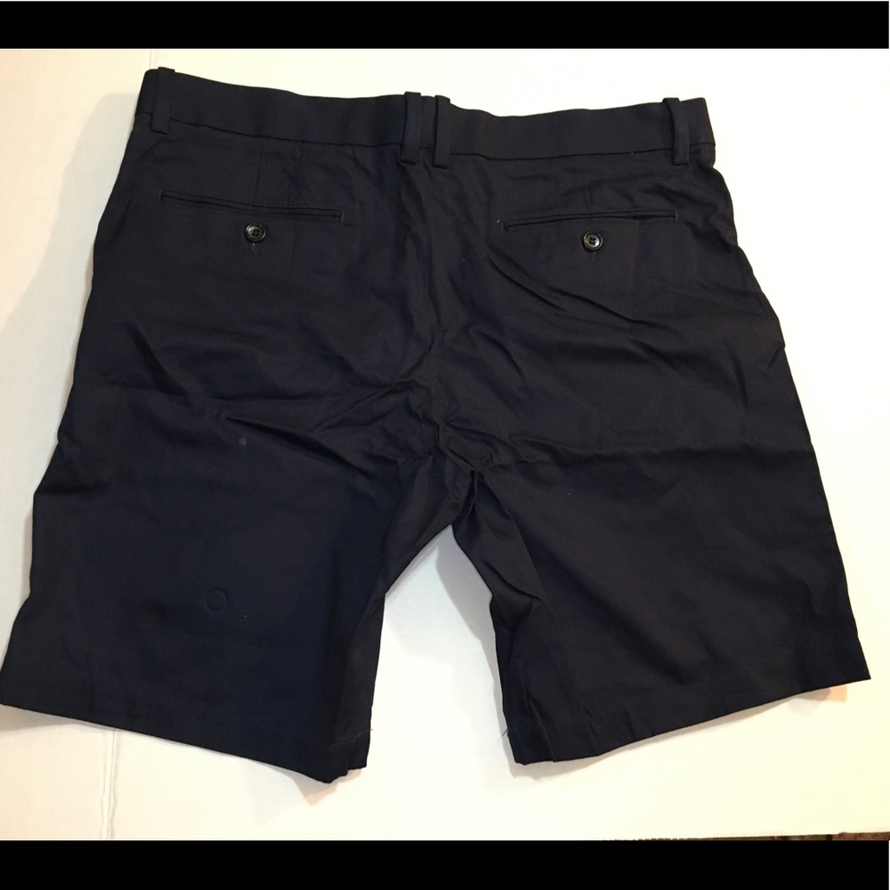 H&M Shorts - Picture 2 of 3